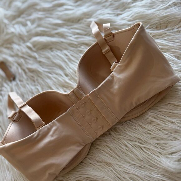 Skims Fits Everybody Strapless Bra Sand Size 36DD - Picture 6 of 7
